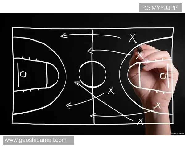 深圳篮球队中路突破战术解析与实战应用探讨