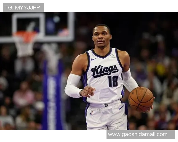 关键抢断锁定胜利！威少又砍三双数据，国王险胜勇士