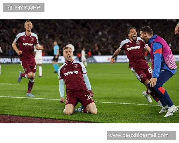 西汉姆联迎战英超劲旅 展现不屈精神与全新战术布局